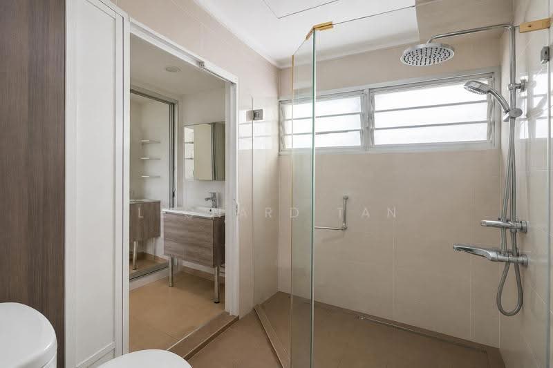 94 Havelock Road, 94 Havelock Road, Alexandra / Commonwealth, 3 Bedrooms, 1,270 sqft, HDB Flat For Sale, by Leonard Tan, 500253633 - Bathroom - PropertyGuru.com.sg