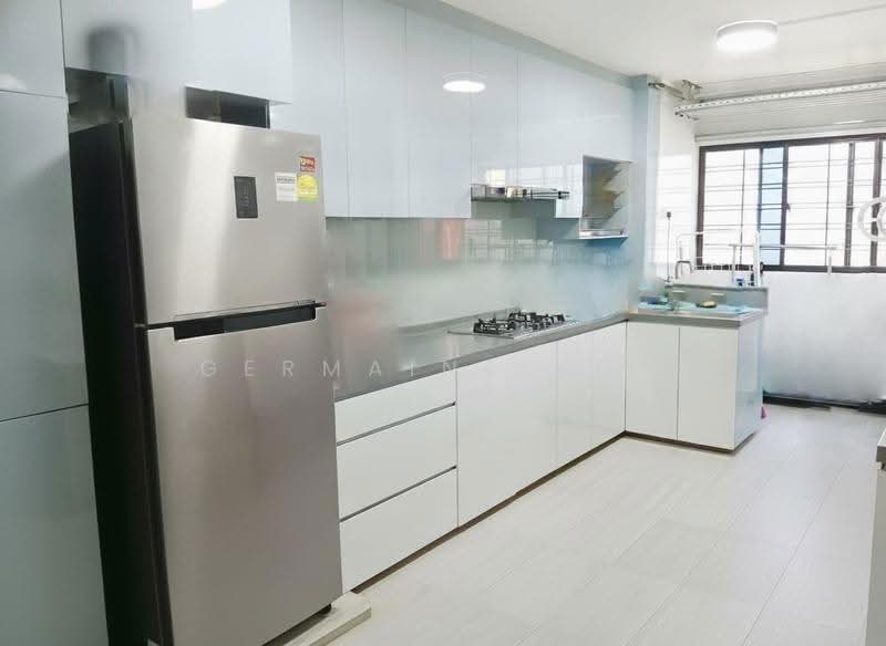 327 Serangoon Avenue 3, 327 Serangoon Avenue 3, Hougang / Punggol / Sengkang, Room Rental, 120 sqft, HDB Flat For Rent, by Germaine Koh, 500253648 - Kitchen - PropertyGuru.com.sg