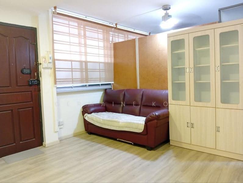 327 Serangoon Avenue 3, 327 Serangoon Avenue 3, Hougang / Punggol / Sengkang, Room Rental, 120 sqft, HDB Flat For Rent, by Germaine Koh, 500253648 - Living Room - PropertyGuru.com.sg