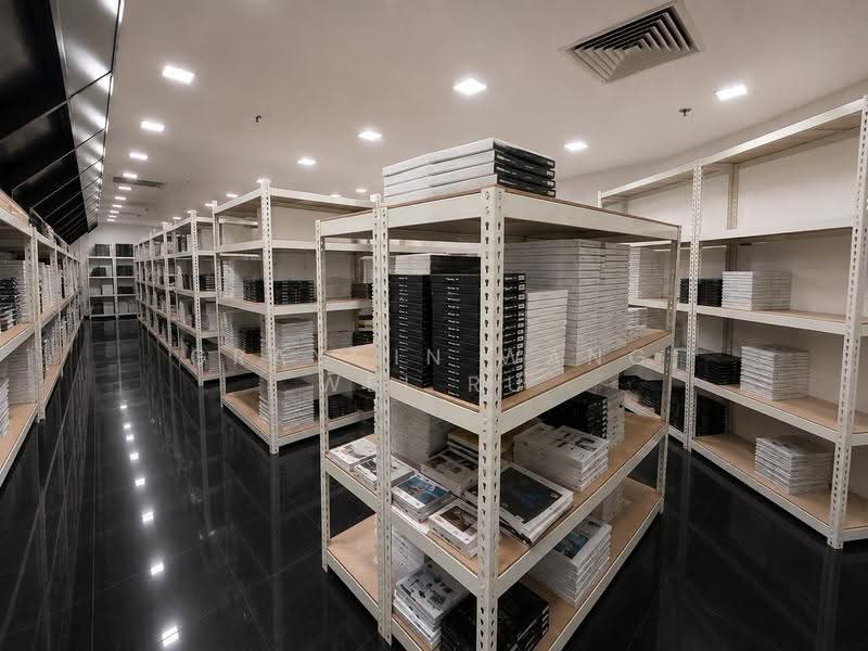 Sim Lim Square, 1 Rochor Canal Road, Beach Road / Bugis / Rochor, 1,327 sqft, Other Retail For Sale, by Graycin Wang Wei Ru, 500253651 - Interior - CommercialGuru.com.sg