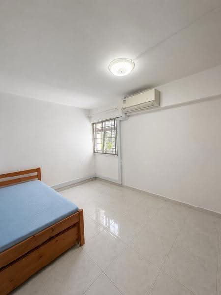 424 Bedok North Avenue 1, 424 Bedok North Avenue 1, Bedok / Upper East Coast, 3 Bedrooms, 980 sqft, HDB Flat For Rent, by Lavena Xu, 500253654 - Bedroom - PropertyGuru.com.sg