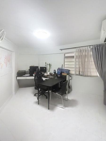 242 Yishun Ring Road, 242 Yishun Ring Road, Sembawang / Yishun, 3 Bedrooms, 1,001 sqft, HDB Flat For Sale, by Amanda Tan, 500253658 - Study - PropertyGuru.com.sg