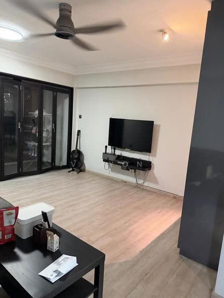 684A Woodlands Drive 73, 684A Woodlands Drive 73, Admiralty / Woodlands, 3 Bedrooms, 1,110 sqft, HDB Flat For Sale, by Ivy Yong, 500253669 - Living Room - PropertyGuru.com.sg