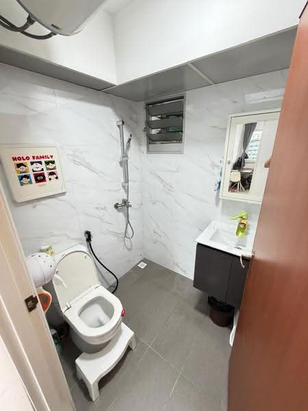 471A Upper Serangoon Crescent, 471A Upper Serangoon Crescent, Hougang / Punggol / Sengkang, 3 Bedrooms, 990 sqft, HDB Flat For Sale, by Alex Huang, 500253673 - Bathroom - PropertyGuru.com.sg