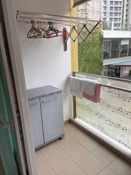 Parc Rosewood, 83 Rosewood Drive, Admiralty / Woodlands, 2 Bedrooms, 581 sqft, Condominium For Sale, by Sandy Likitdachavongs, 500253680 - Balcony (AI declutter) - PropertyGuru.com.sg