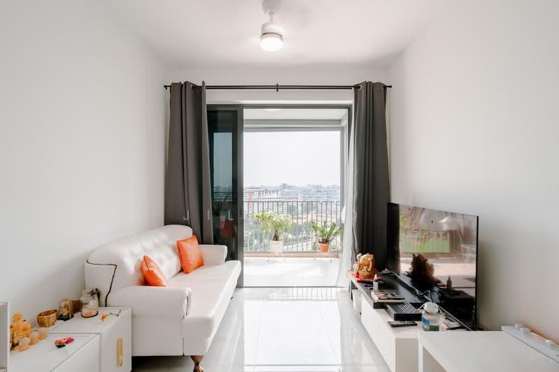 The Florence Residences, 99 Hougang Avenue 2, Hougang / Punggol / Sengkang, 1 Bedroom, 527 sqft, Condominium For Sale, by Jill Poo, 500253682 - Living Room - PropertyGuru.com.sg