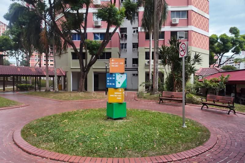 285 Bishan Street 22, 285 Bishan Street 22, Ang Mo Kio / Bishan / Thomson, 3 Bedrooms, 1,162 sqft, HDB Flat For Sale, by Colin Ee, 500253691 - Exterior - PropertyGuru.com.sg