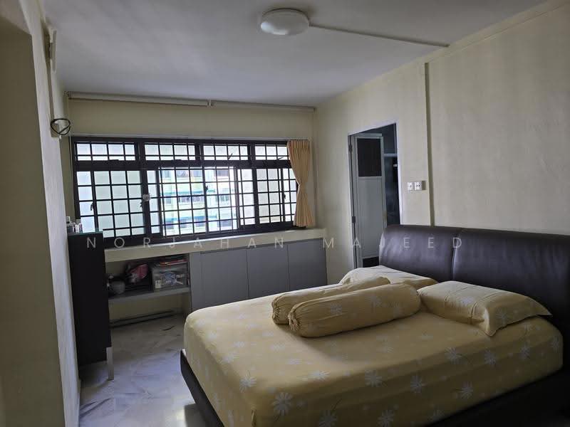 176 Lompang Road, 176 Lompang Road, Dairy Farm / Bukit Panjang / Choa Chu Kang, 3 Bedrooms, 1,087 sqft, HDB Flat For Sale, by Norjahan Majeed, 500253696 - Master Room - PropertyGuru.com.sg