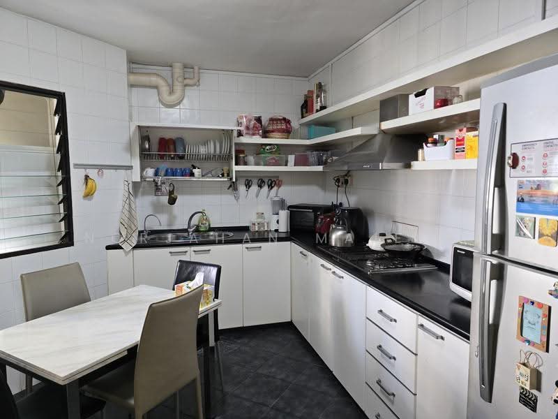 176 Lompang Road, 176 Lompang Road, Dairy Farm / Bukit Panjang / Choa Chu Kang, 3 Bedrooms, 1,087 sqft, HDB Flat For Sale, by Norjahan Majeed, 500253696 - Kitchen - PropertyGuru.com.sg