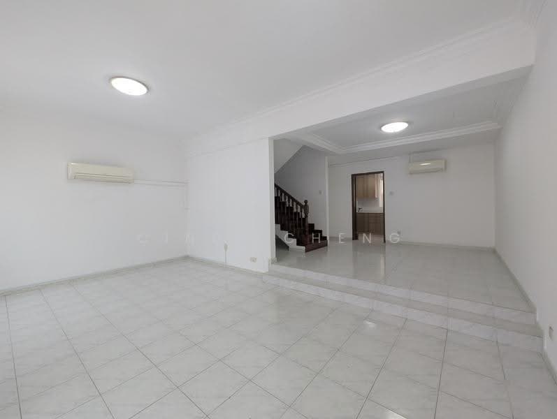 Teck Hiang Gardens, Toh Tuck Road, Clementi Park / Upper Bukit Timah, 5 Bedrooms, 2,800 sqft, Terraced House For Rent, by Cindy Cheng, 500253701 - Living Room - PropertyGuru.com.sg