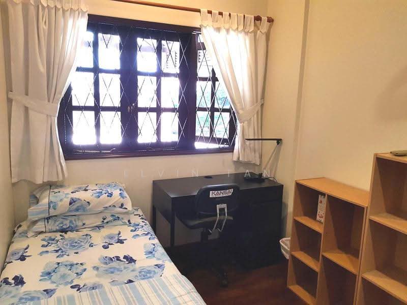 Opera Estate, Jalan Bangsawan, East Coast / Marine Parade, Room Rental, 250 sqft, Terraced House For Rent, by Elvin Tan, 500253703 - Bedroom - PropertyGuru.com.sg