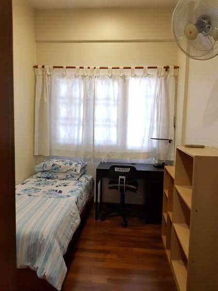 Opera Estate, Jalan Bangsawan, East Coast / Marine Parade, Room Rental, 250 sqft, Terraced House For Rent, by Elvin Tan, 500253703 - Bedroom - PropertyGuru.com.sg
