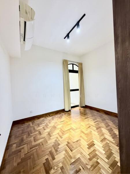 Tanglin Park, 3C Ridley Park, Tanglin / Holland / Bukit Timah, 3 Bedrooms, 1,679 sqft, Condominium For Sale, by Kennie Yau, 500253720 - PropertyGuru.com.sg