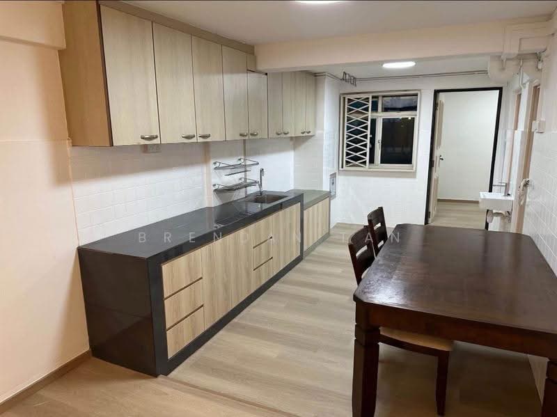 986B Buangkok Crescent, 986B Buangkok Crescent, Hougang / Punggol / Sengkang, 2 Bedrooms, 721 sqft, HDB Flat For Rent, by Brendan Tan, 500253753 - Kitchen - PropertyGuru.com.sg