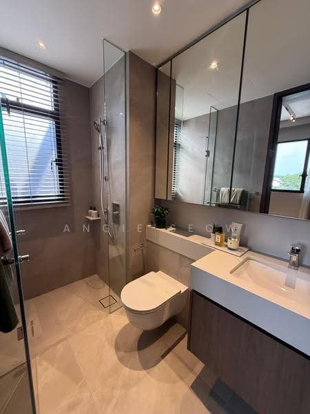 Terra Hill, 18 Yew Siang Road, Buona Vista / West Coast / Clementi New Town, 4 Bedrooms, 1,830 sqft, Condominium For Sale, by Angie Seow, 500253754 - Bathroom - PropertyGuru.com.sg