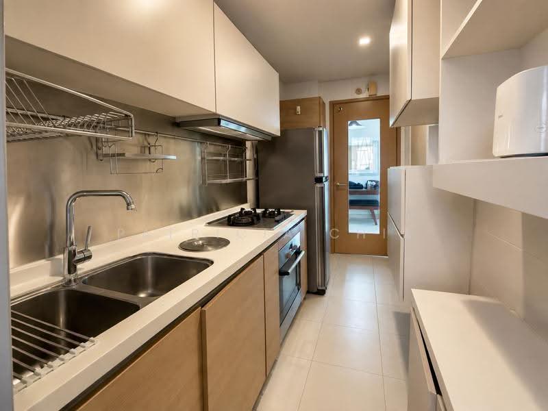 Waterford Residence, 21 Kim Yam Road, Orchard / River Valley, 2 Bedrooms, 1,055 sqft, Condominium For Sale, by Patricia Chia, 500253755 - Kitchen - PropertyGuru.com.sg