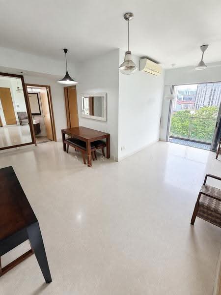 Waterford Residence, 21 Kim Yam Road, Orchard / River Valley, 2 Bedrooms, 1,055 sqft, Condominium For Sale, by Patricia Chia, 500253755 - Living Room - PropertyGuru.com.sg