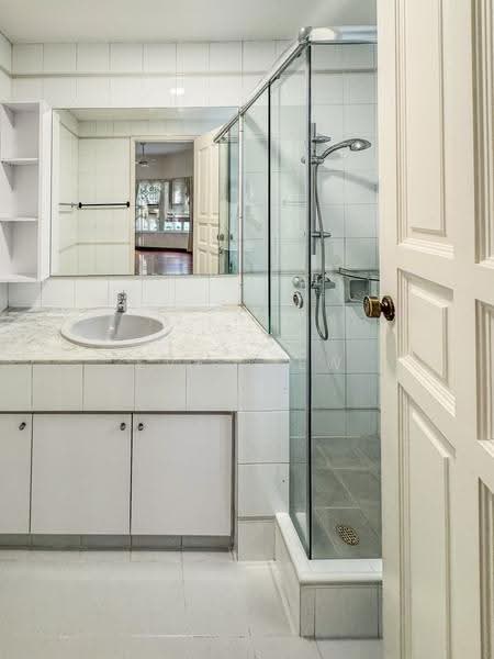 Yarwood Avenue, Yarwood Avenue, Clementi Park / Upper Bukit Timah, 5 Bedrooms, 6,000 sqft, Good Class Bungalow For Rent, by Eve Liew, 500253757 - Bathroom - PropertyGuru.com.sg