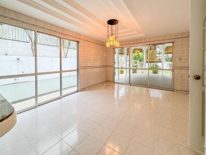 Yarwood Avenue, Yarwood Avenue, Clementi Park / Upper Bukit Timah, 5 Bedrooms, 6,000 sqft, Good Class Bungalow For Rent, by Eve Liew, 500253757 - Living Room - PropertyGuru.com.sg