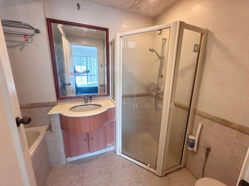 Regent Grove, 50 Choa Chu Kang North 7, Dairy Farm / Bukit Panjang / Choa Chu Kang, 2 Bedrooms, 926 sqft, Condominium For Sale, by Sandy Hong, 500253762 - Bathroom - PropertyGuru.com.sg