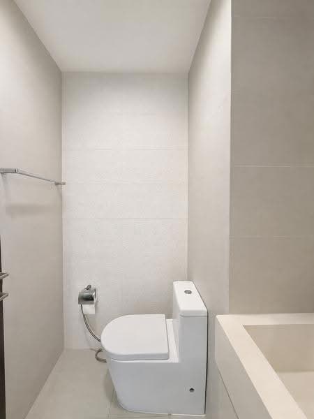 The Rochester Residences, 33 Rochester Drive, Buona Vista / West Coast / Clementi New Town, 1 Bedroom, 1,281 sqft, Apartment For Sale, by Rachel Xu, 500253766 - Bathroom - PropertyGuru.com.sg