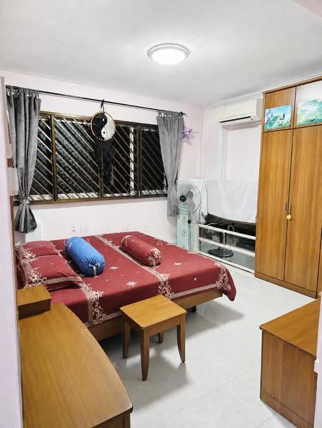 410 Saujana Road, 410 Saujana Road, Dairy Farm / Bukit Panjang / Choa Chu Kang, 3 Bedrooms, 1,324 sqft, HDB Flat For Rent, by Muhammad Gani Abdul Rahim, 500253781 - Master Bedroom - PropertyGuru.com.sg