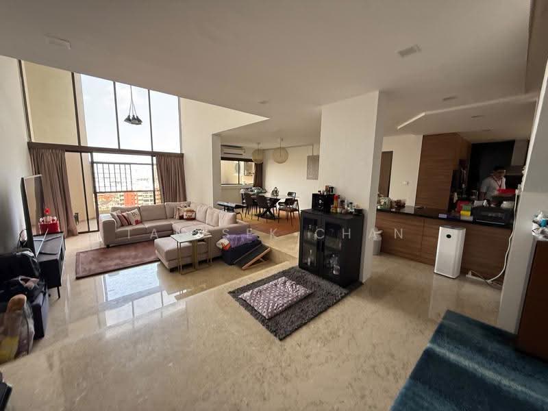 Eastern Lagoon II, 200 Upper East Coast Road, East Coast / Marine Parade, 4 Bedrooms, 3,165 sqft, Condominium For Sale, by Tan Sek Chan, 500253791 - Living Room - PropertyGuru.com.sg