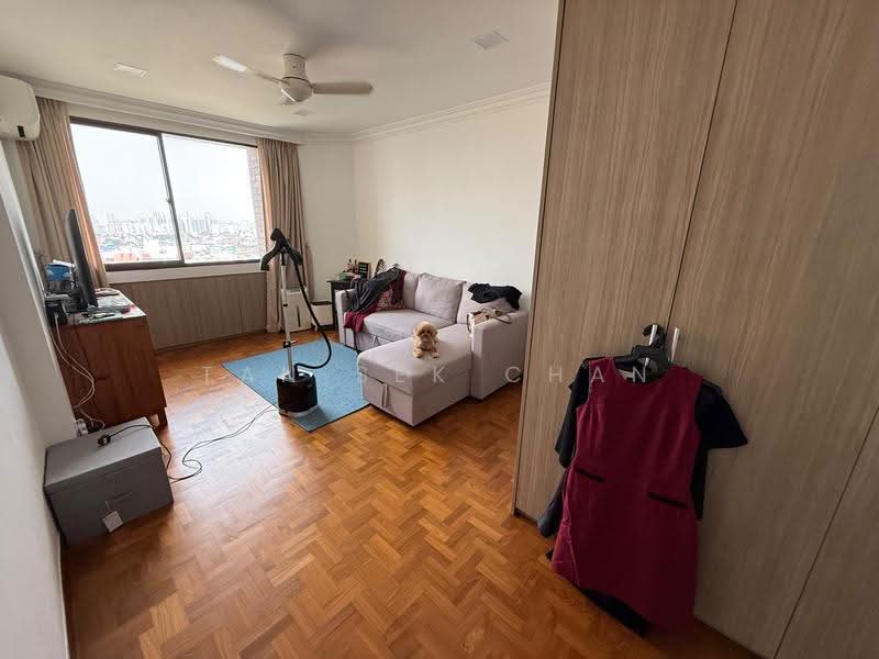 Eastern Lagoon II, 200 Upper East Coast Road, East Coast / Marine Parade, 4 Bedrooms, 3,165 sqft, Condominium For Sale, by Tan Sek Chan, 500253791 - Living Room - PropertyGuru.com.sg