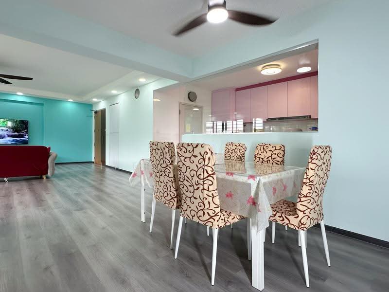 467B Bukit Batok West Avenue 9, 467B Bukit Batok West Avenue 9, Dairy Farm / Bukit Panjang / Choa Chu Kang, 3 Bedrooms, 1,216 sqft, HDB Flat For Sale, by Irfan Ramzi, 500253794 - Living Room - PropertyGuru.com.sg