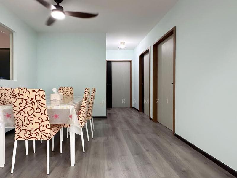 467B Bukit Batok West Avenue 9, 467B Bukit Batok West Avenue 9, Dairy Farm / Bukit Panjang / Choa Chu Kang, 3 Bedrooms, 1,216 sqft, HDB Flat For Sale, by Irfan Ramzi, 500253794 - Dining Room - PropertyGuru.com.sg