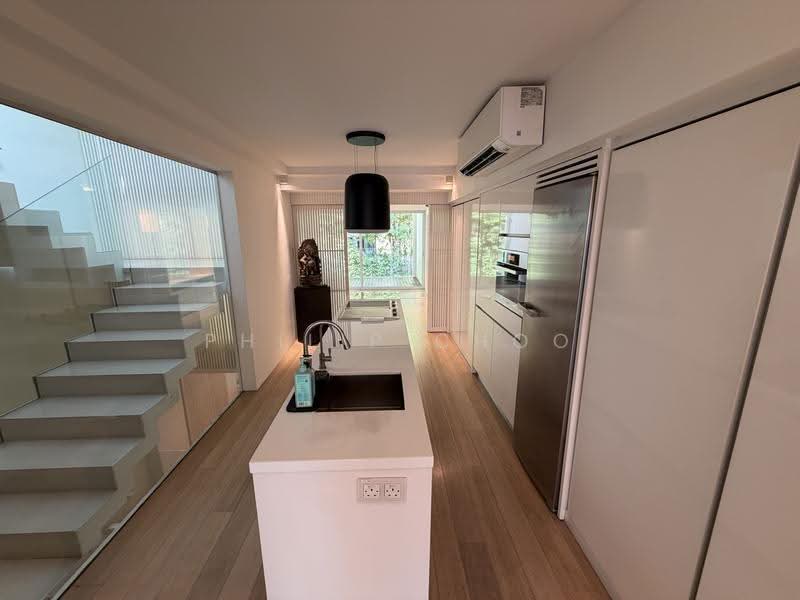 Cairnhill Road, Orchard / River Valley, 4 Bedrooms, 6,329 sqft, Conservation House For Rent, by Philip Choo, 500253824 - Kitchen - PropertyGuru.com.sg
