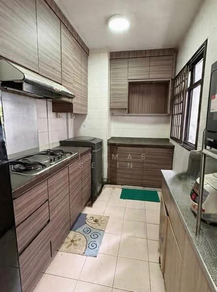 509B Wellington Circle, 509B Wellington Circle, Sembawang / Yishun, 3 Bedrooms, 968 sqft, HDB Flat For Sale, by Sitimas Senin, 500253825 - Kitchen - PropertyGuru.com.sg