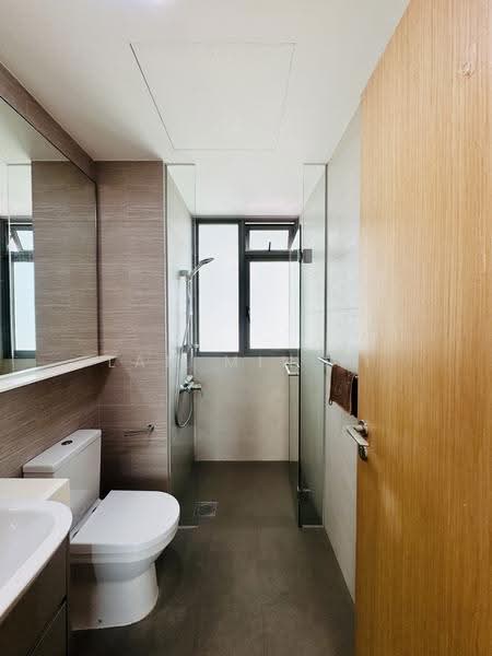 The Glades, 6 Bedok Rise, Bedok / Upper East Coast, 2 Bedrooms, 721 sqft, Condominium For Rent, by Lam Min Yi, 500253826 - Bathroom - PropertyGuru.com.sg