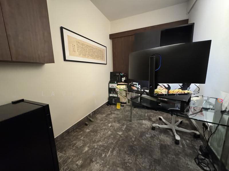 Hollywood Apartments, 100-100D Oxley Rise, Orchard / River Valley, 2 Bedrooms, 990 sqft, Apartment For Sale, by Lavina Natasha Liem, 500253827 - Study - PropertyGuru.com.sg