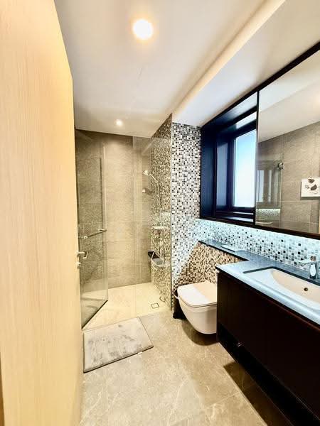 The Antares, 23 Mattar Road, Eunos / Geylang / Paya Lebar, 2 Bedrooms, 732 sqft, Condominium For Rent, by CHIA HOE YIN, 500253835 - Bathroom - PropertyGuru.com.sg