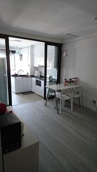 124 Hougang Avenue 1, 124 Hougang Avenue 1, Hougang / Punggol / Sengkang, 2 Bedrooms, 721 sqft, HDB Flat For Rent, by Wayne Deng, 500253845 - Kitchen - PropertyGuru.com.sg