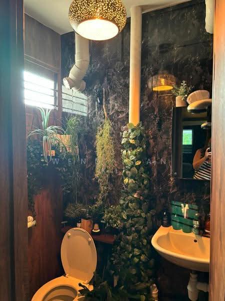 71 Bedok South Road, 71 Bedok South Road, Bedok / Upper East Coast, Room Rental, 200 sqft, HDB Flat For Rent, by Wendy Tan KL, 500253853 - Bathroom - PropertyGuru.com.sg