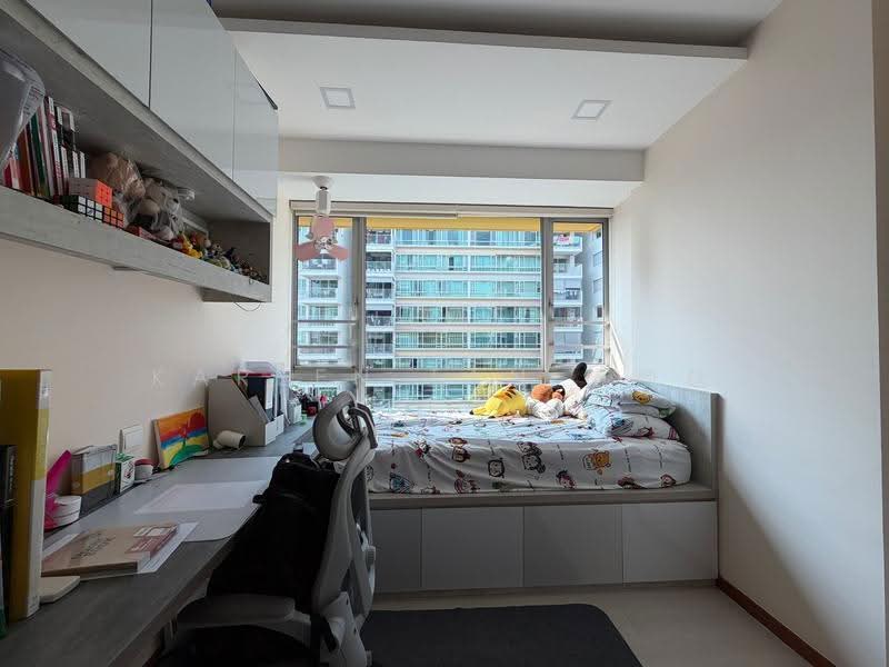 Caspian, 50 Lakeside Drive, Boon Lay / Jurong / Tuas, 3 Bedrooms, 1,238 sqft, Condominium For Sale, by Kareen Tan 陳約廷, 500253857 - Bedroom - PropertyGuru.com.sg