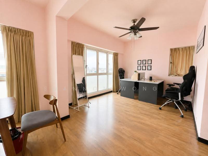 Evergreen Park, 37 Hougang Avenue 7, Hougang / Punggol / Sengkang, 3 Bedrooms, 1,012 sqft, Condominium For Sale, by Shannon Wong, 500253909 - Living Space - PropertyGuru.com.sg