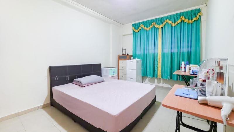 802 Yishun Ring Road, 802 Yishun Ring Road, Sembawang / Yishun, 2 Bedrooms, 796 sqft, HDB Flat For Rent, by Zabid Zakariah, 500253911 - Bedroom - PropertyGuru.com.sg