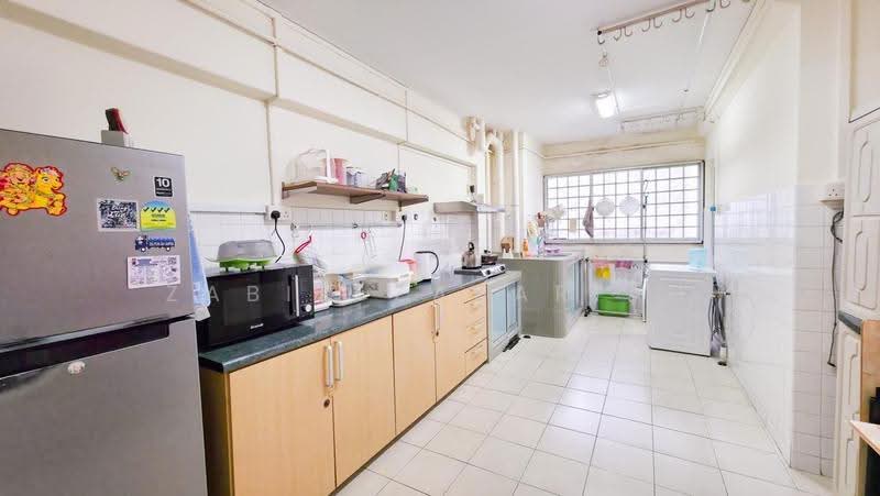 802 Yishun Ring Road, 802 Yishun Ring Road, Sembawang / Yishun, 2 Bedrooms, 796 sqft, HDB Flat For Rent, by Zabid Zakariah, 500253911 - Kitchen - PropertyGuru.com.sg