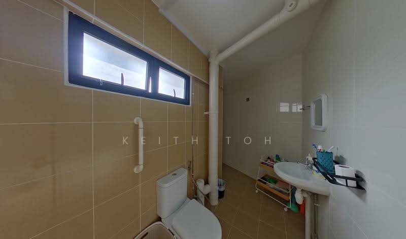 526 Bukit Batok Street 51, 526 Bukit Batok Street 51, Dairy Farm / Bukit Panjang / Choa Chu Kang, 4 Bedrooms, 1,572 sqft, HDB Flat For Sale, by Keith Toh, 500253917 - Bathroom - PropertyGuru.com.sg