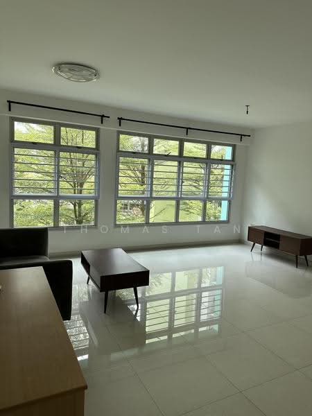 782B Woodlands Crescent, 782B Woodlands Crescent, Admiralty / Woodlands, 3 Bedrooms, 1,184 sqft, HDB Flat For Rent, by Thomas Tan, 500253931 - Living Room - PropertyGuru.com.sg
