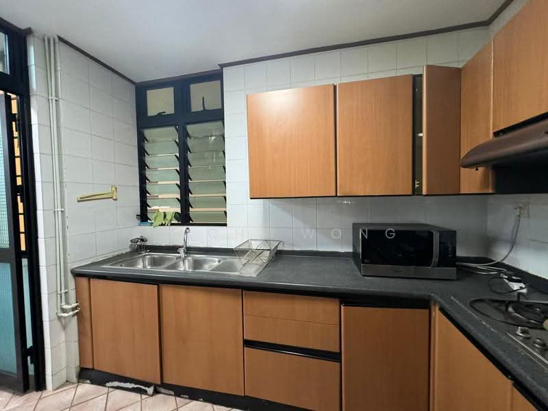 Spring Grove, 53 Grange Road, Tanglin / Holland / Bukit Timah, 2 Bedrooms, 1,012 sqft, Condominium For Sale, by Kimchi Wong, 500253940 - Kitchen - PropertyGuru.com.sg