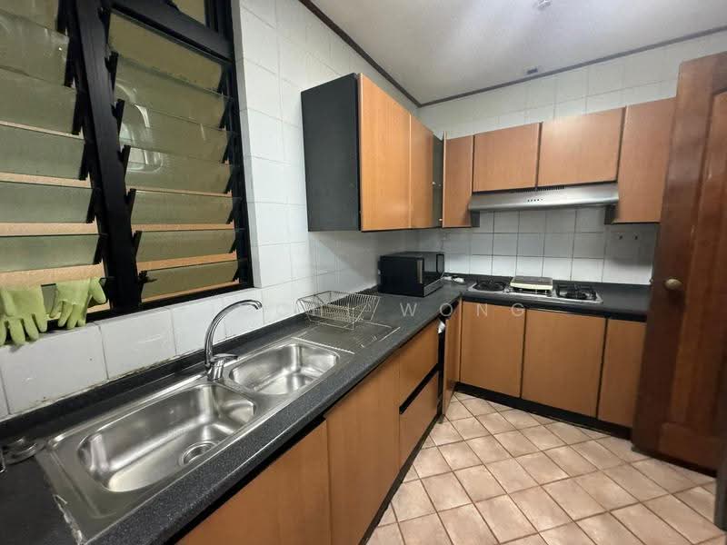 Spring Grove, 53 Grange Road, Tanglin / Holland / Bukit Timah, 2 Bedrooms, 1,012 sqft, Condominium For Sale, by Kimchi Wong, 500253940 - Kitchen - PropertyGuru.com.sg