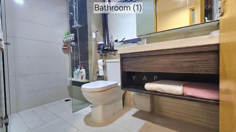 3Bed3Bath + Helper Suitable for Family Near Segar LRT, Dairy Farm / Bukit Panjang / Choa Chu Kang, 3 Bedrooms, 1,055 sqft, Condominium For Sale, by Maple Yap, 500253963 - Bathroom - PropertyGuru.com.sg