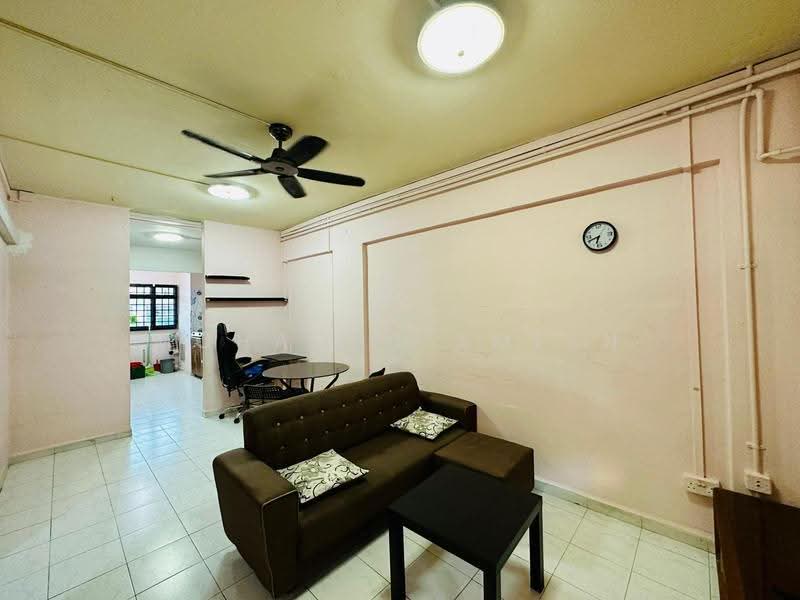 406 Ang Mo Kio Avenue 10, 406 Ang Mo Kio Avenue 10, Ang Mo Kio / Bishan / Thomson, 1 Bedroom, 473 sqft, HDB Flat For Rent, by Mohamed Ameen, 500253968 - Living Room - PropertyGuru.com.sg