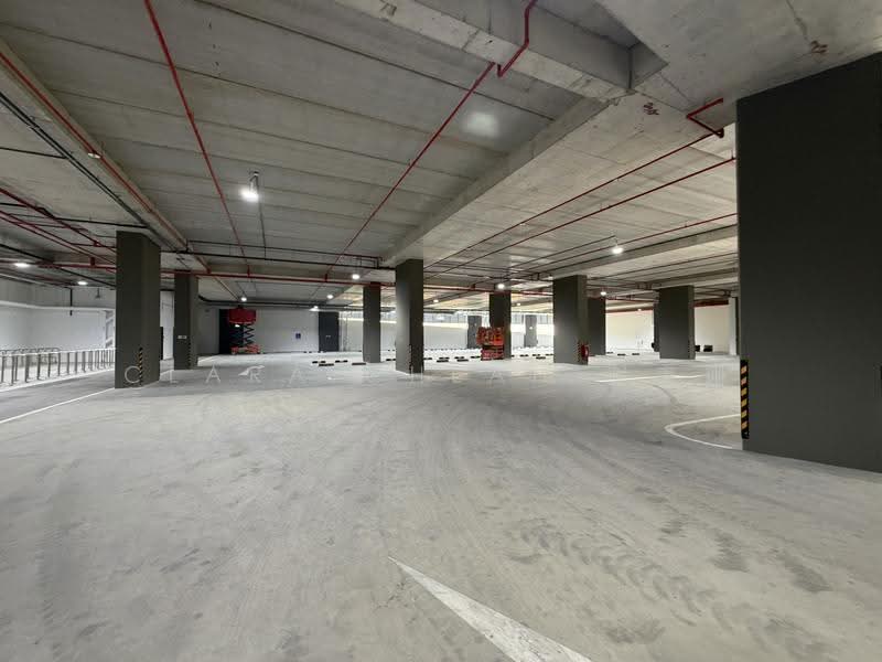 Tampines Connection, 2 Tampines North Drive 4, Pasir Ris / Tampines, 1,927 sqft, Factory / Workshop (B2) For Rent, by Clara Cheah 谢惠珊, 500254052 - Car Park - CommercialGuru.com.sg
