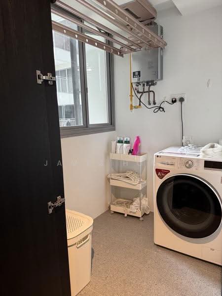 139A Lorong 1A Toa Payoh, 139A Lorong 1A Toa Payoh, Balestier / Toa Payoh, 2 Bedrooms, 1,184 sqft, HDB Flat For Rent, by James Hong, 500254059 - Yard - PropertyGuru.com.sg