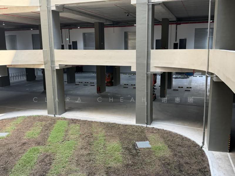 Tampines Connection, 2 Tampines North Drive 4, Pasir Ris / Tampines, 4,165 sqft, Factory / Workshop (B2) For Rent, by Clara Cheah 谢惠珊, 500254068 - Car Park - CommercialGuru.com.sg